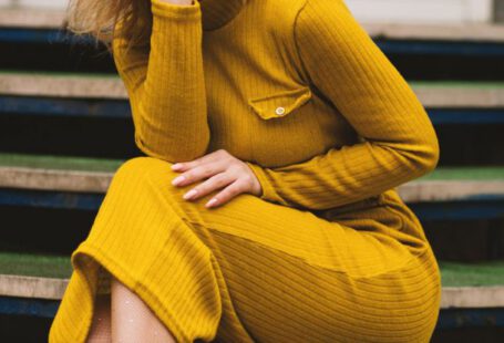 Fashion Blogger - Women's Yellow Long-sleeved Dress