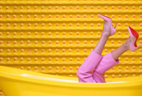 Heels - Yellow Steel Bathtub