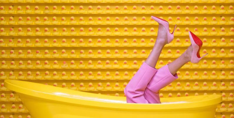 Heels - Yellow Steel Bathtub